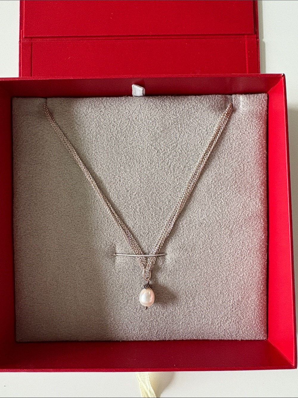 New in Box Red Envelope Sterling Silver 925 and Pendant Necklace